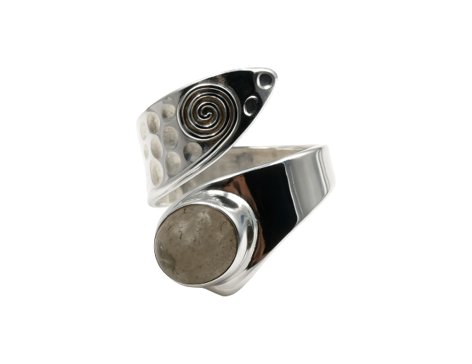 Anillo de cuarzo